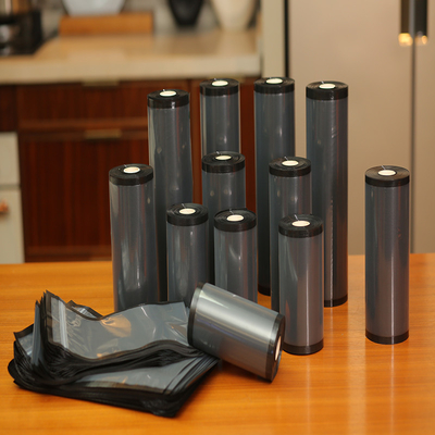 Stoccaggio matto 6mm non tossici dell'imballaggio alimentare del rotolo di chiusura sottovuoto del nero del sacchetto di plastica